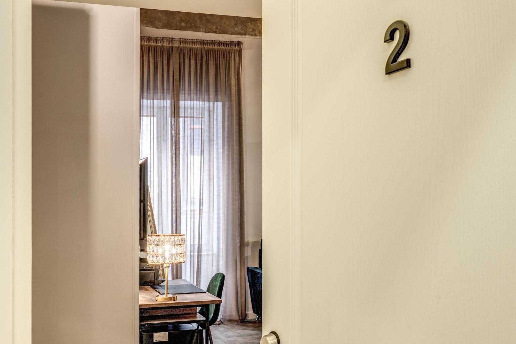 Deluxe Room,1662487391:JPEG